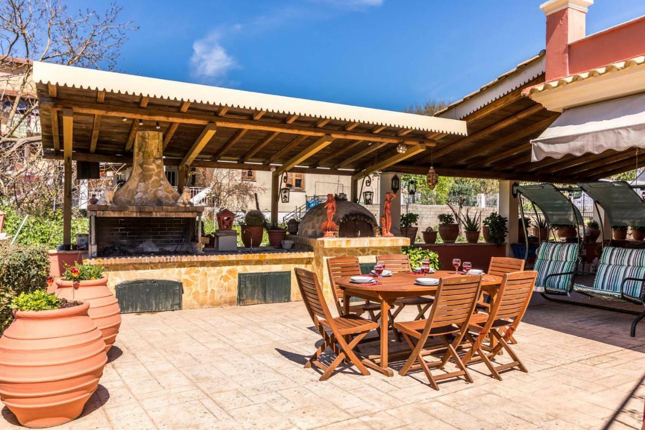 Antonela Sunshine Apartment By Corfu Escapes Perama  Ngoại thất bức ảnh